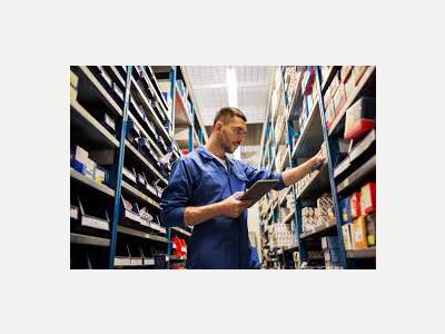  SE NECESITA ESTUDIANTES 